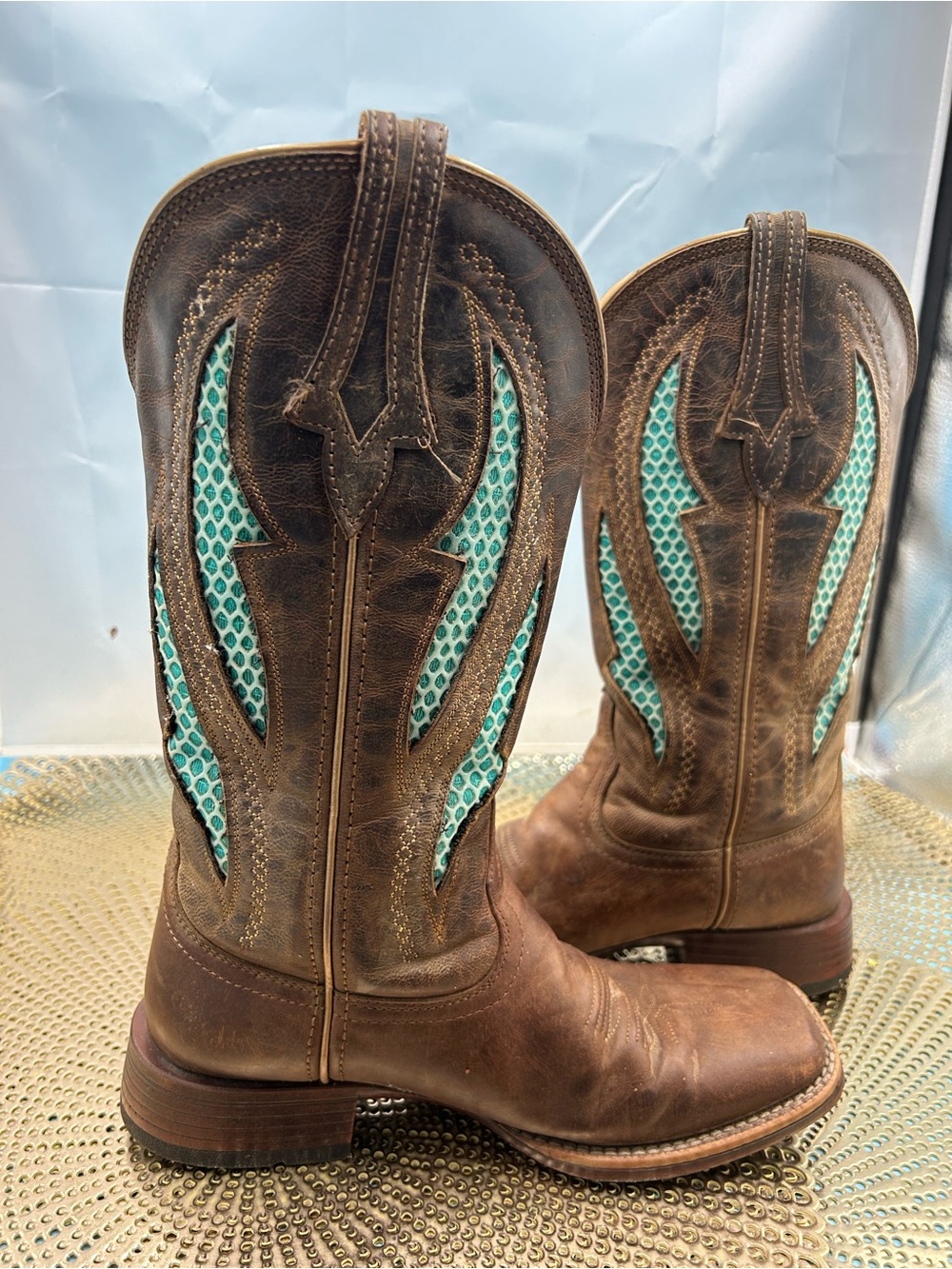 Ariat women 7 Ventek ultra cowgirl boots